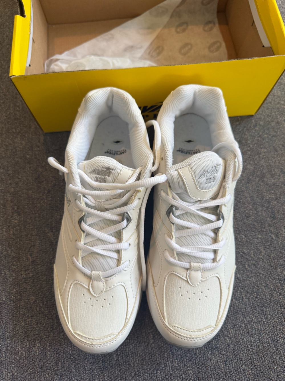 Avia White Leather Sneakers size 10 in women’s